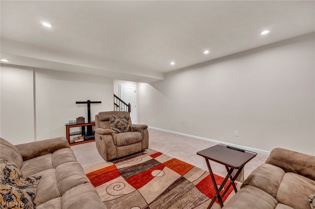3220 Broadleaf Way