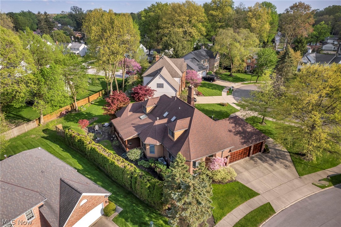 3911 Colonial Court