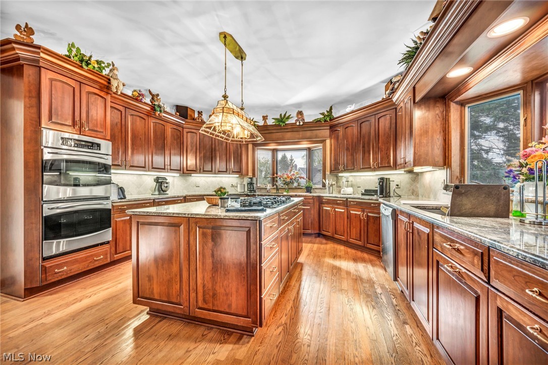 3911 Colonial Court