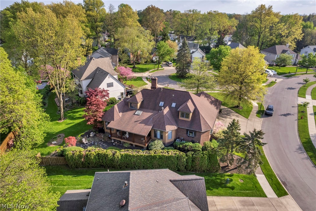 3911 Colonial Court