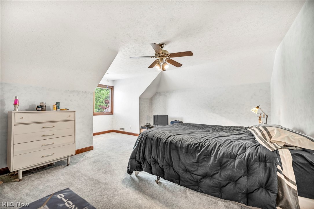 3911 Colonial Court