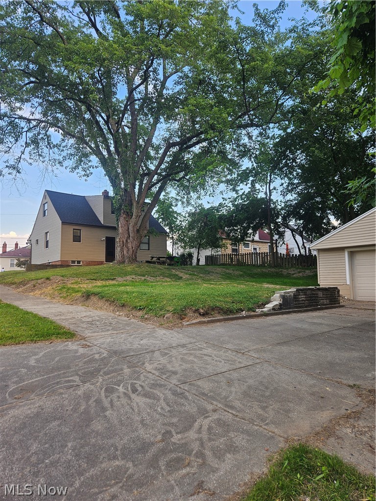 5200 Hy Court