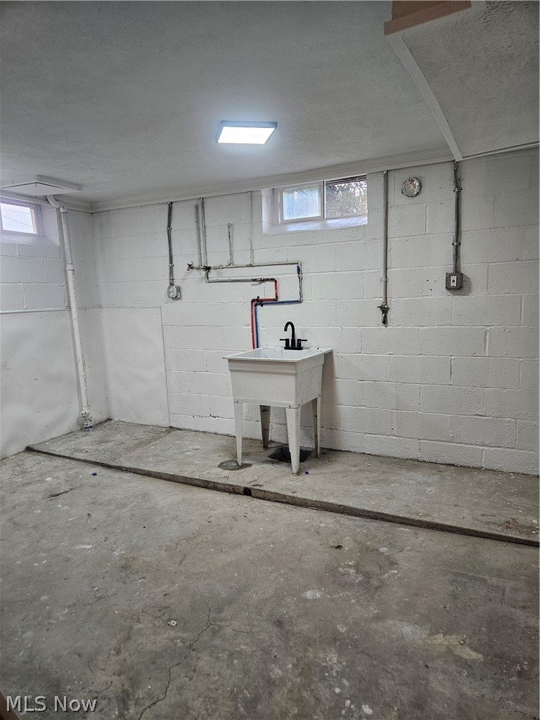 5200 Hy Court