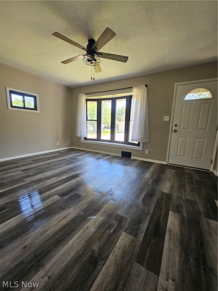 5200 Hy Court
