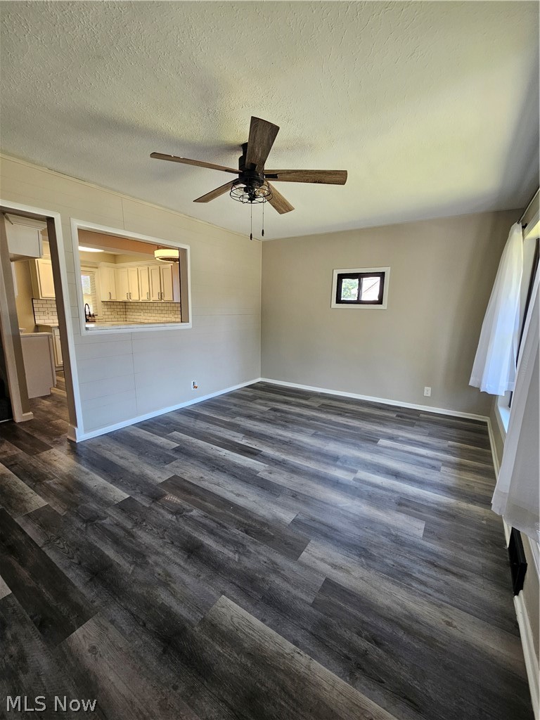 5200 Hy Court