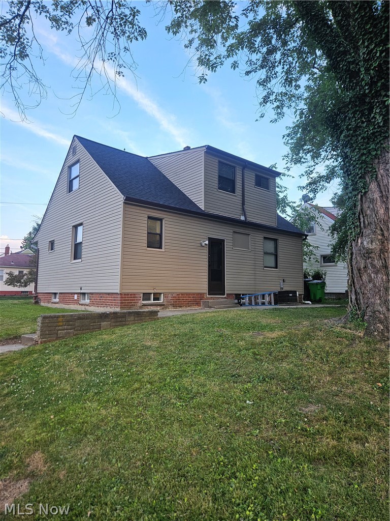 5200 Hy Court