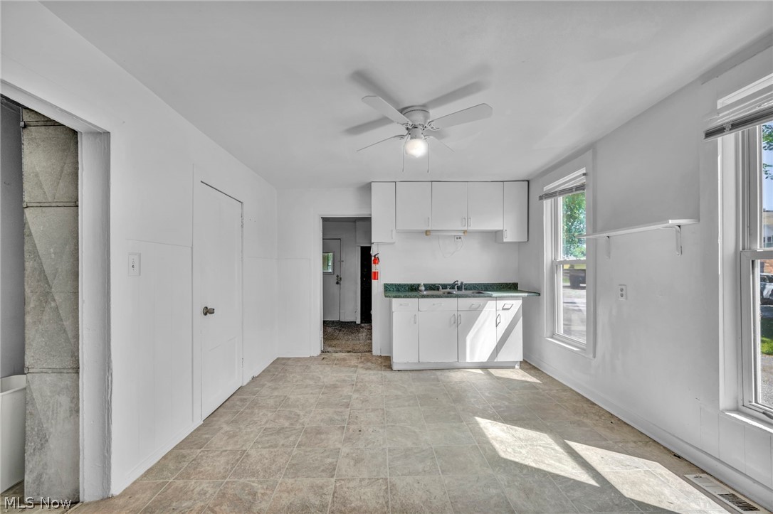 1028 W 5th Street