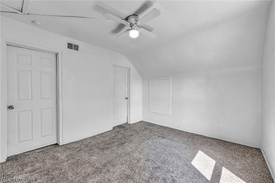 1028 W 5th Street