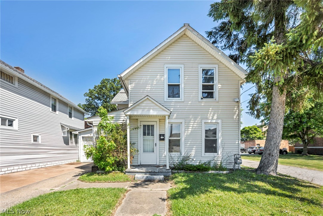 1028 W 5th Street