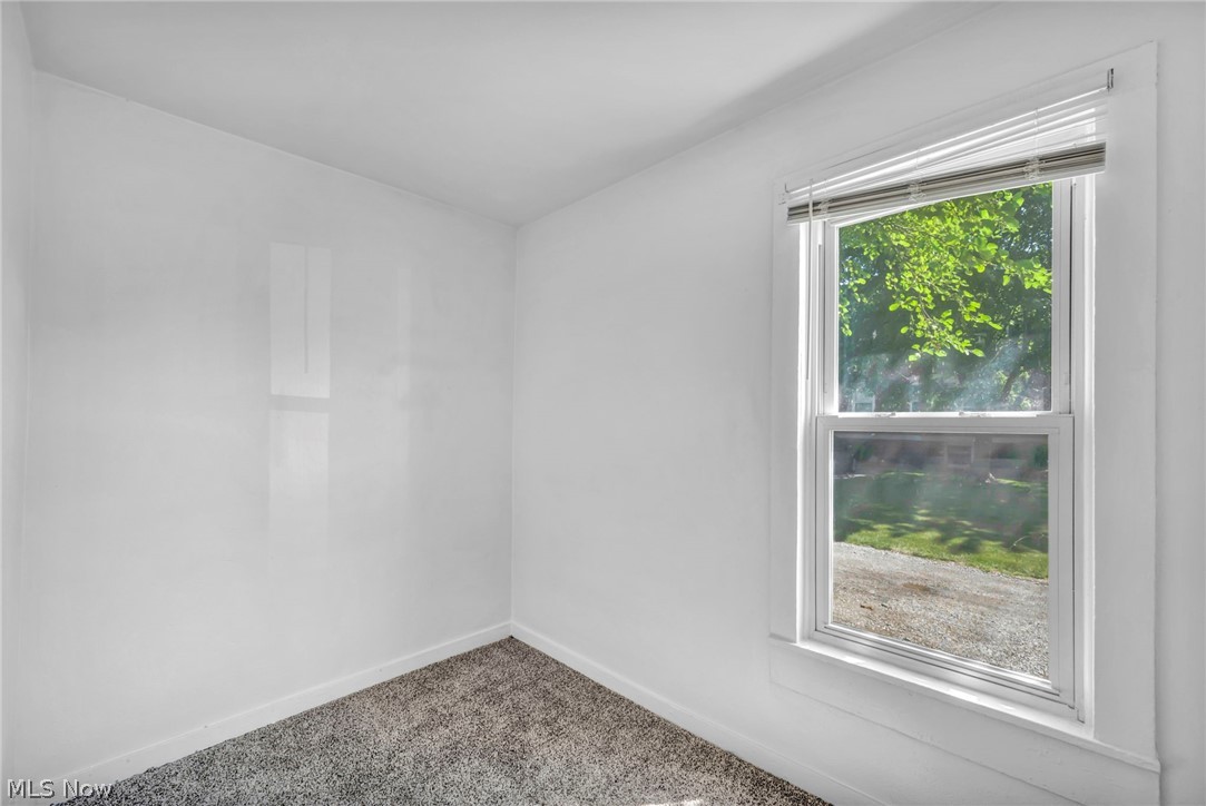 1028 W 5th Street