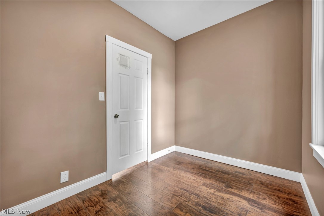 6112 Kenyon Avenue