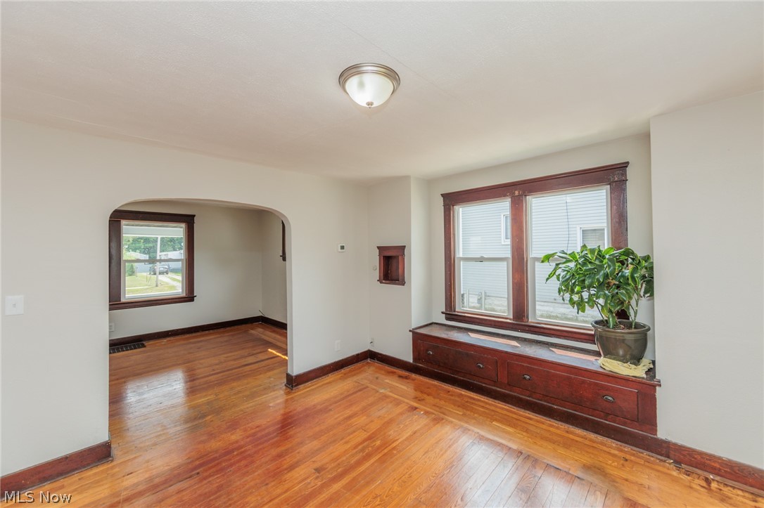 922 W 22nd Street