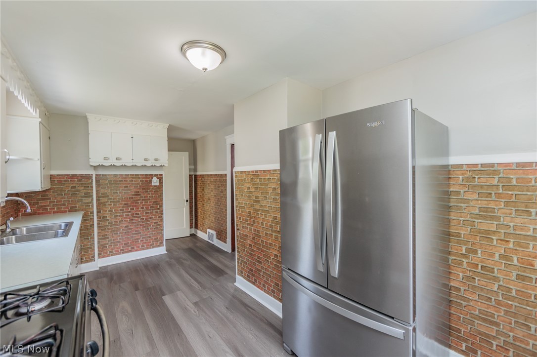 922 W 22nd Street