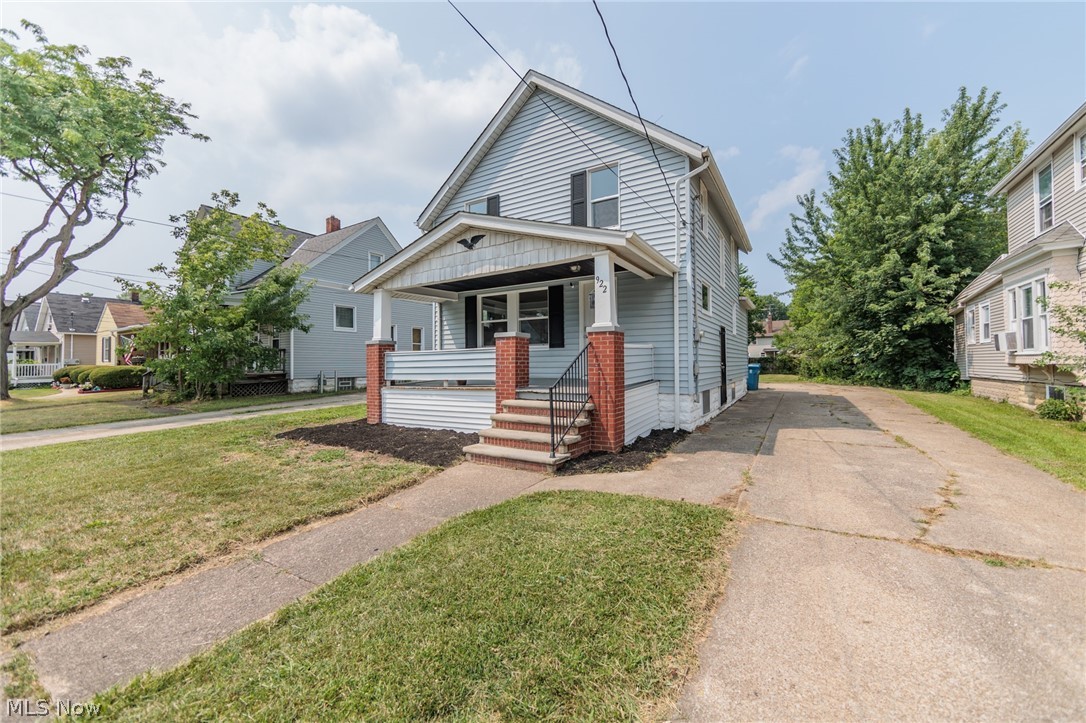 922 W 22nd Street