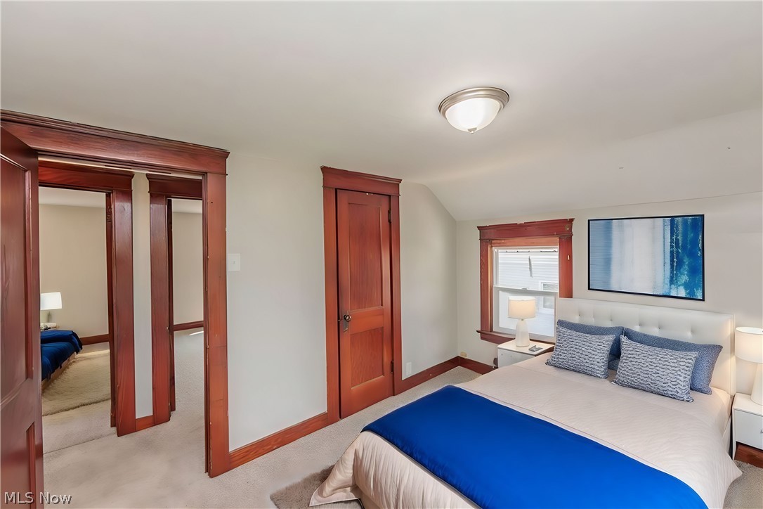 922 W 22nd Street
