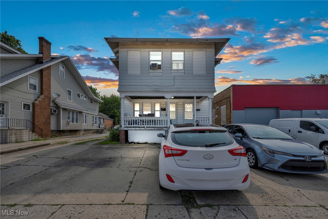 622 Middle Avenue