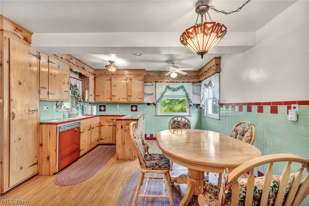 5015 Oakland Drive