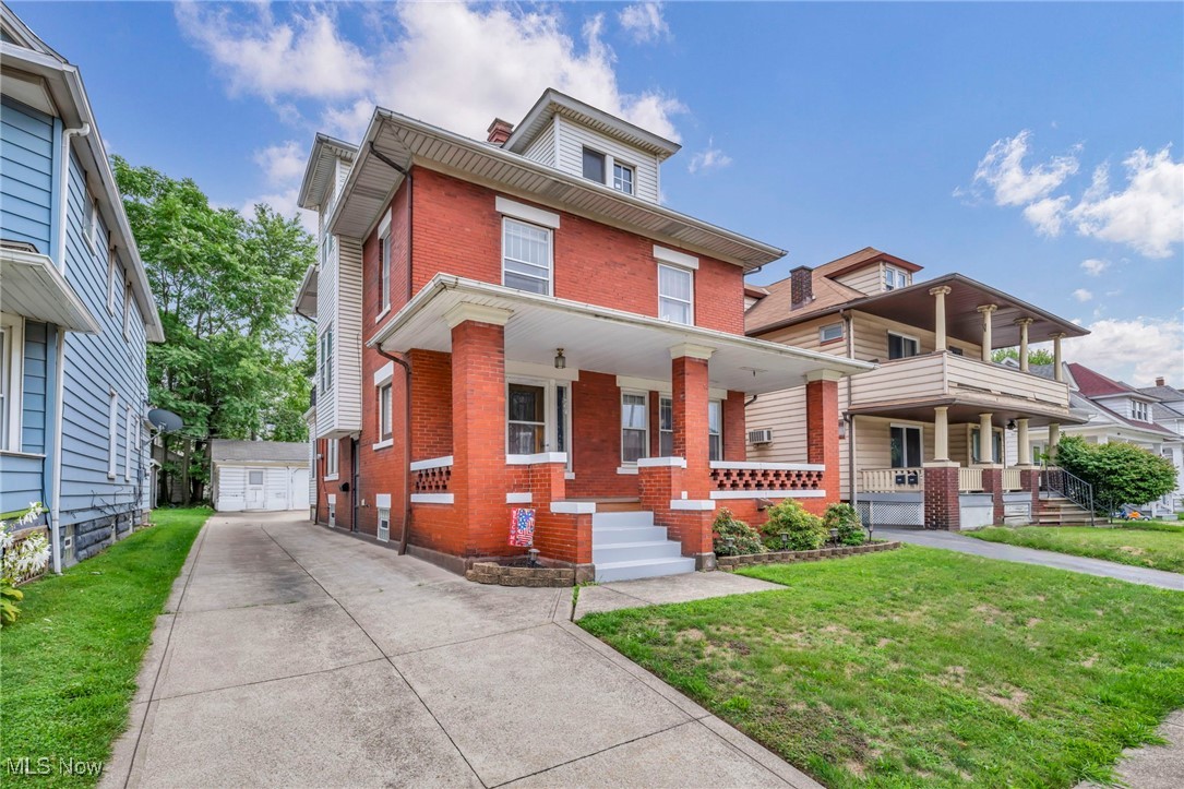 4418 Bridgeview Avenue