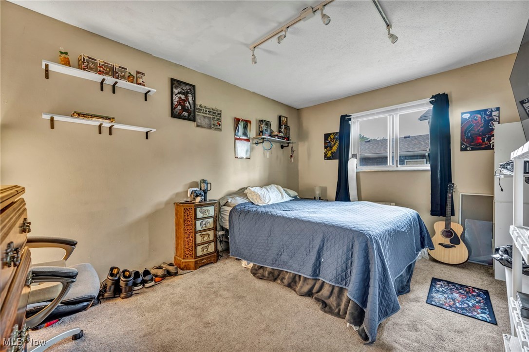 5987 Opal Street