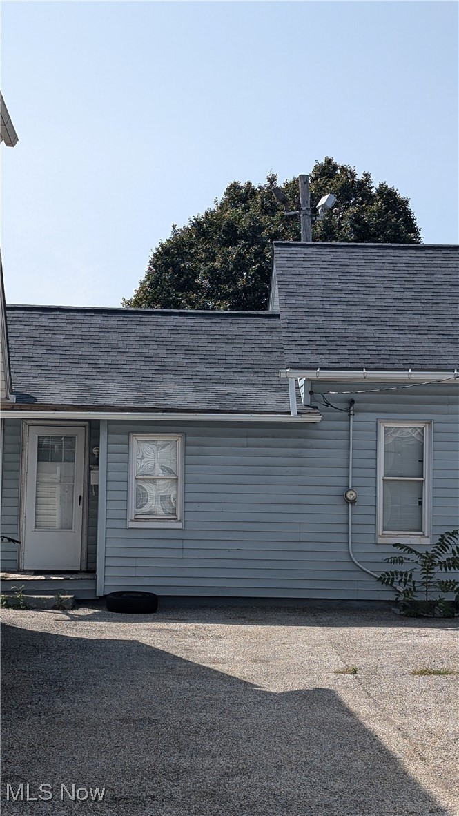 1238 W 69th Street