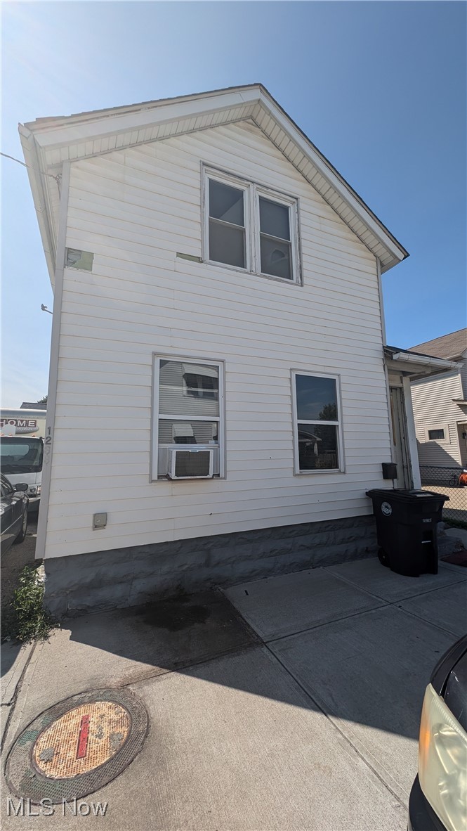 1238 W 69th Street