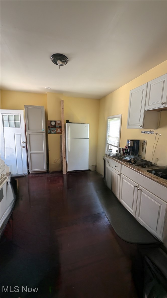 1238 W 69th Street