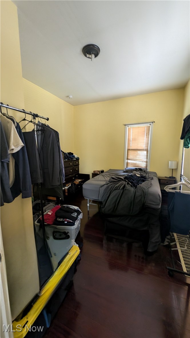 1238 W 69th Street