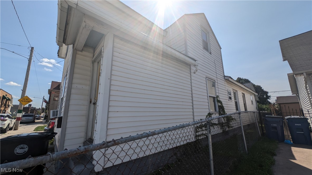 1238 W 69th Street