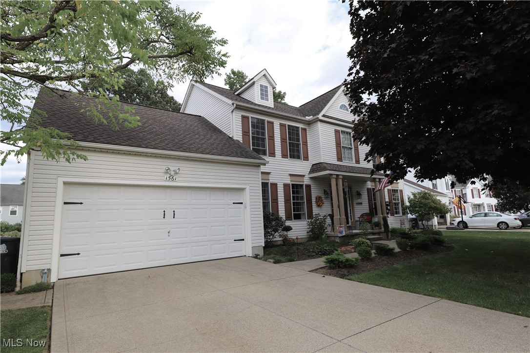 1561 Oak Branch Circle