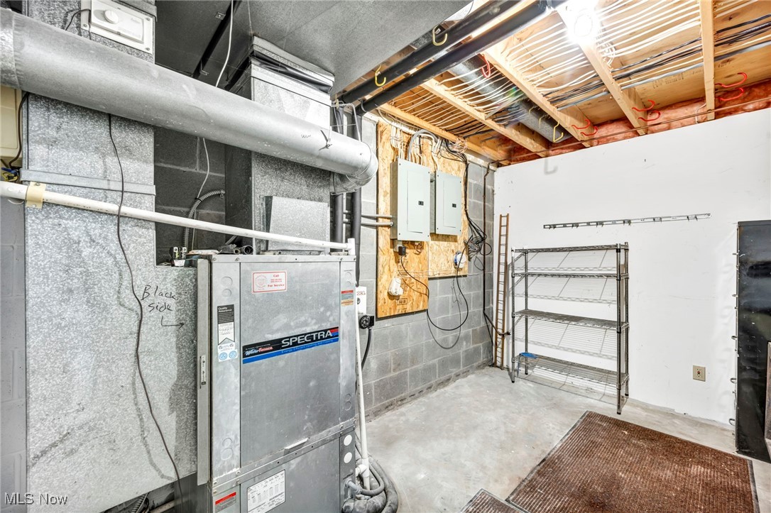 5205 Queen Ann Way