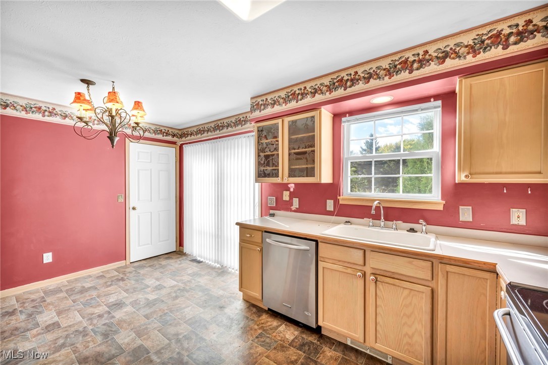 5205 Queen Ann Way