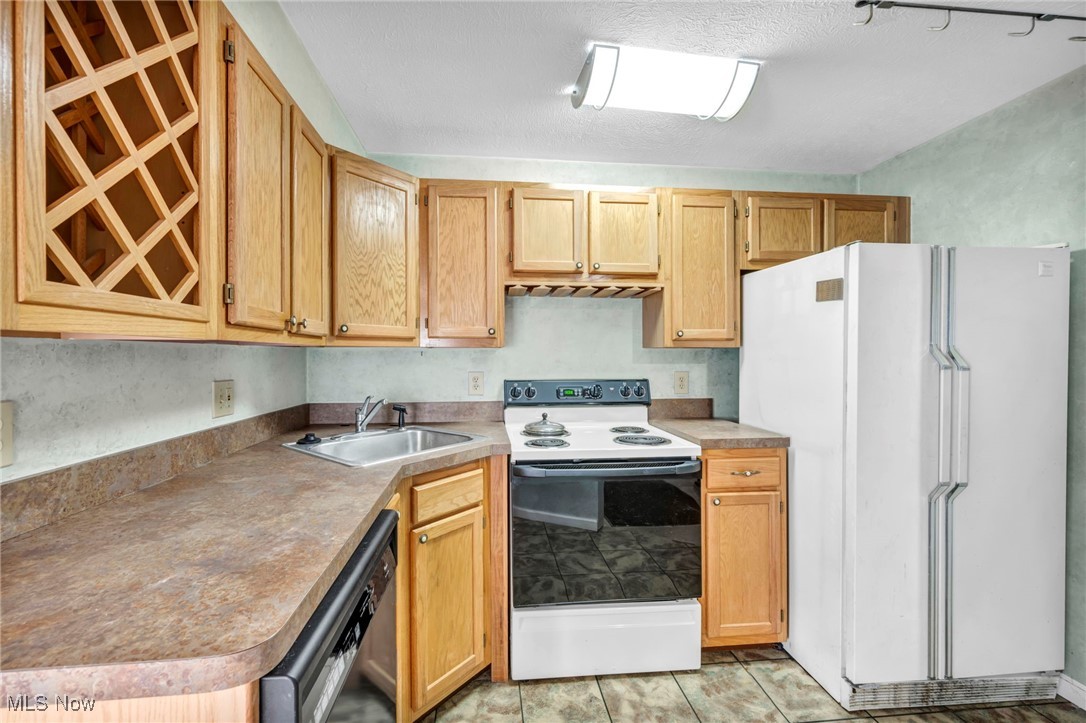 5205 Queen Ann Way