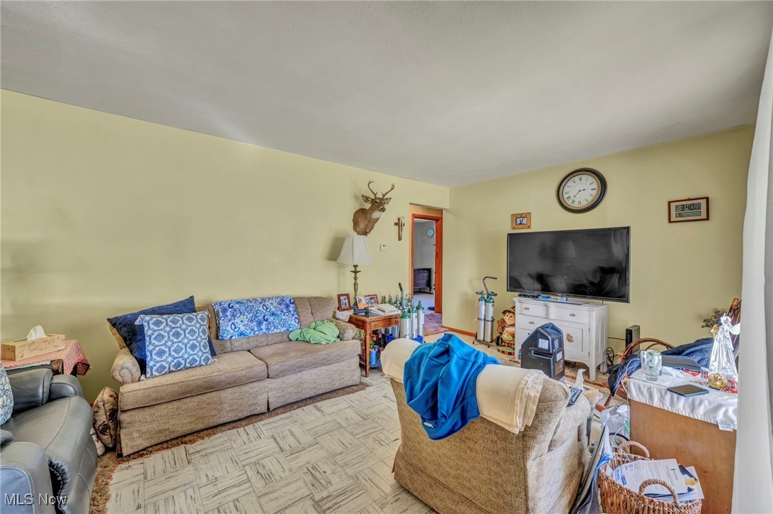 2123 E 40th Street