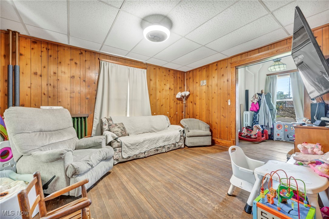633 Lake Avenue