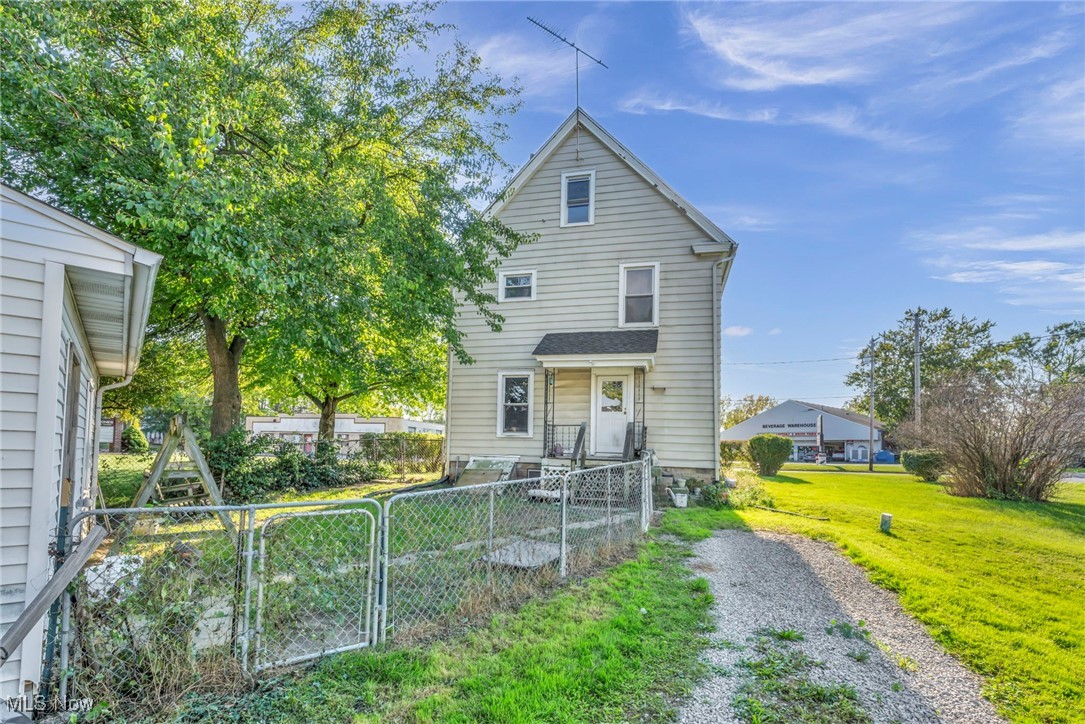 633 Lake Avenue