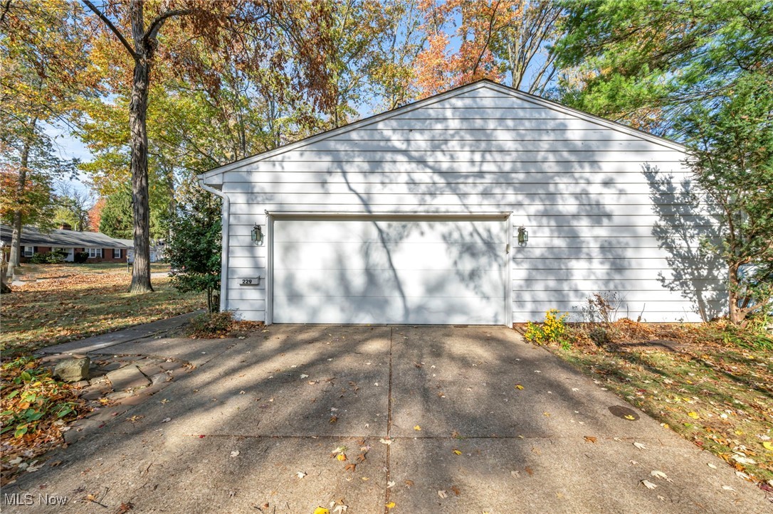 229 James Circle