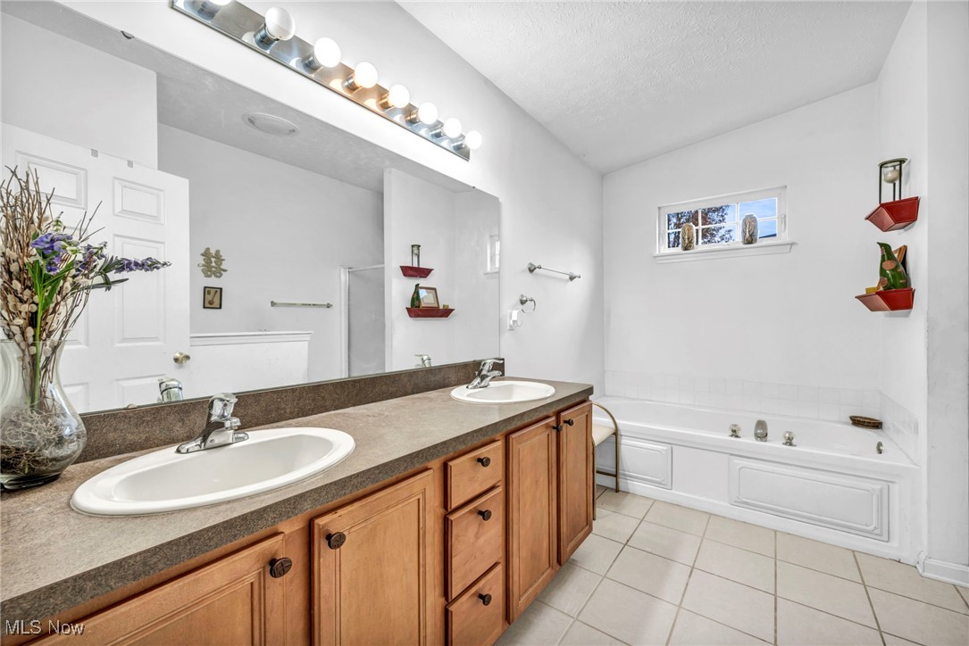 2565 Redtail Court