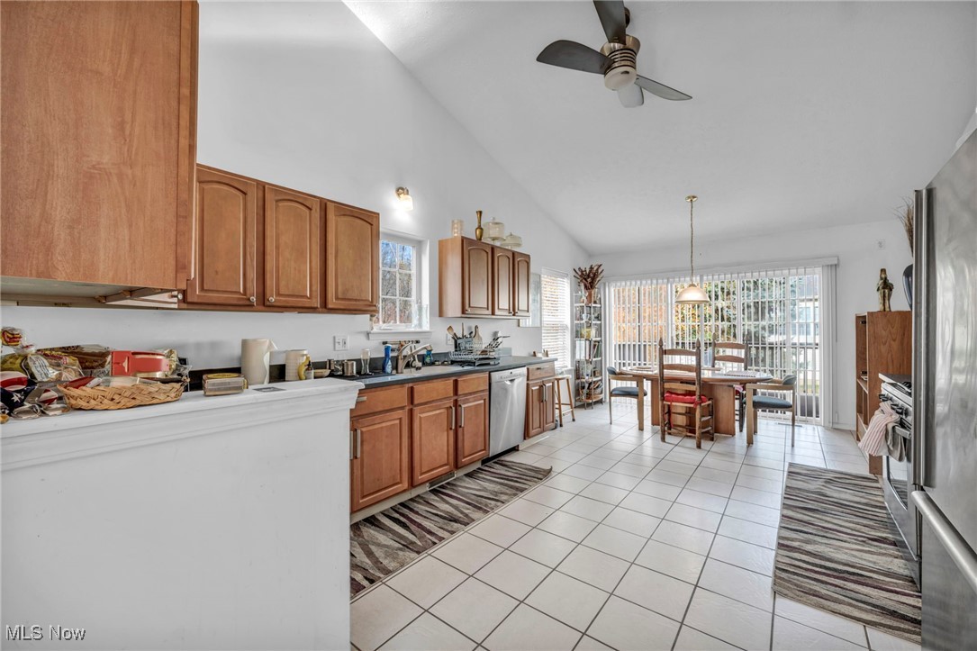 2565 Redtail Court