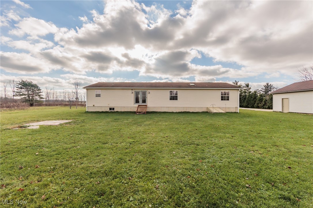 7577 Center Road