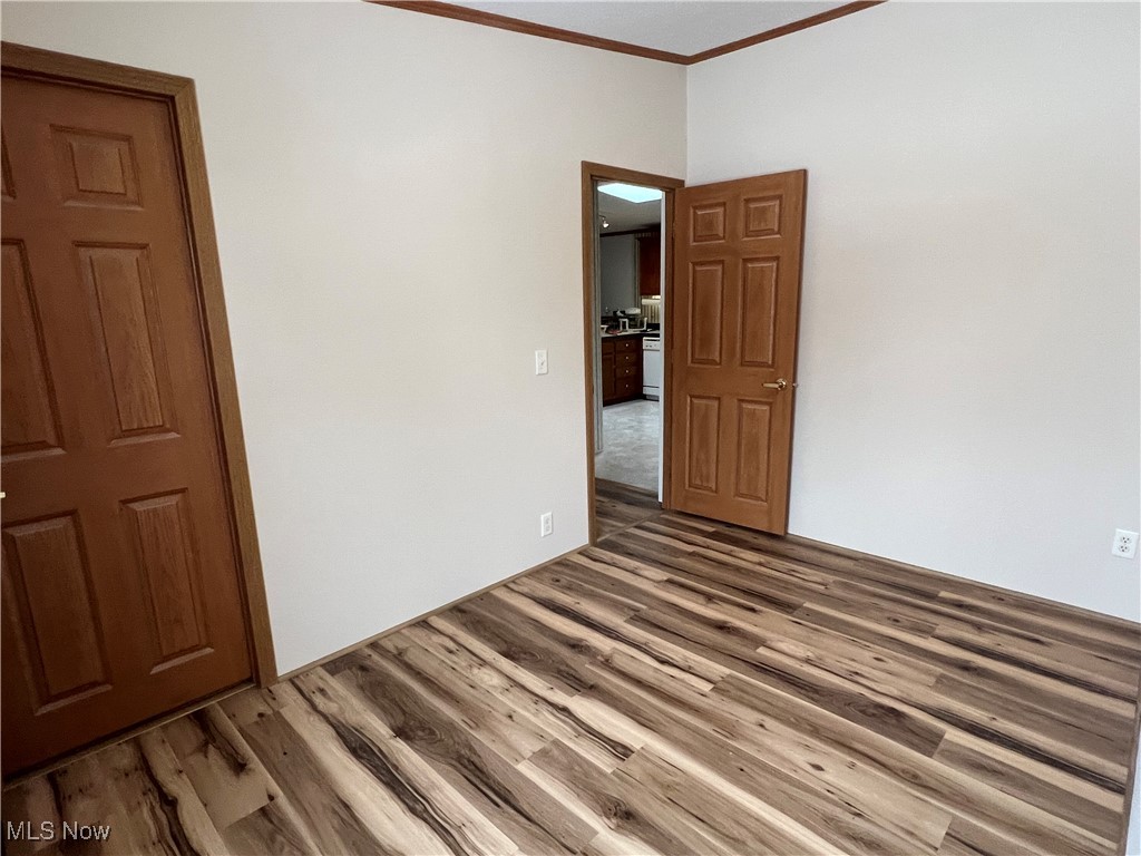7577 Center Road