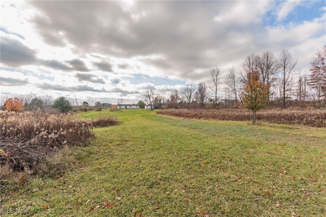 7577 Center Road