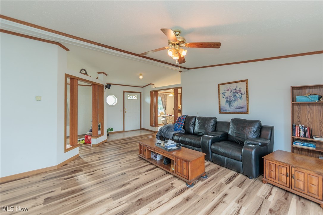 7577 Center Road