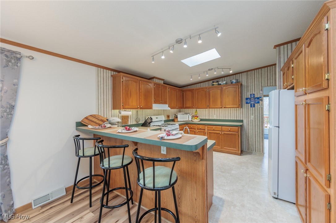7577 Center Road