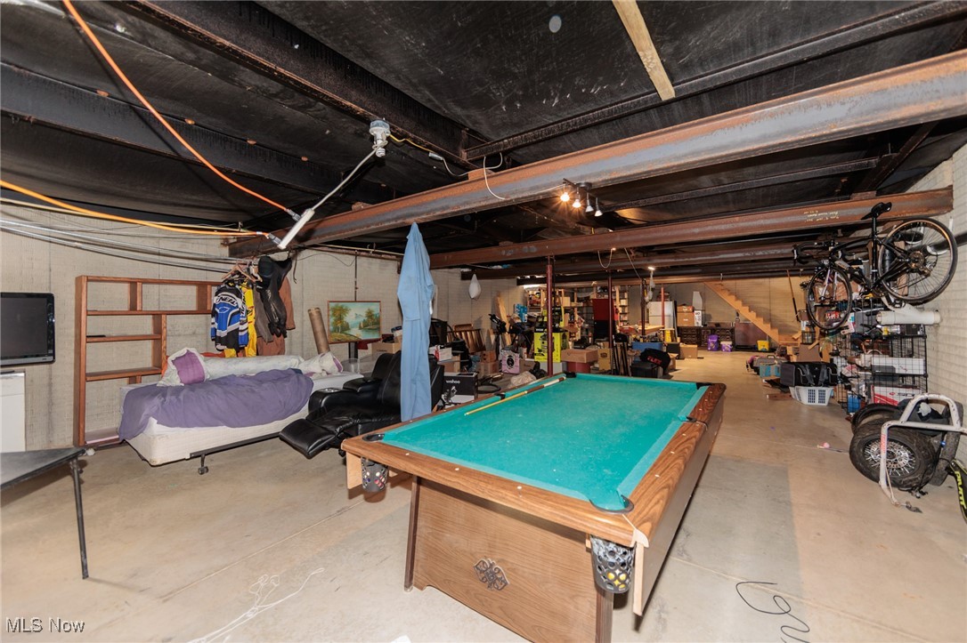 7577 Center Road