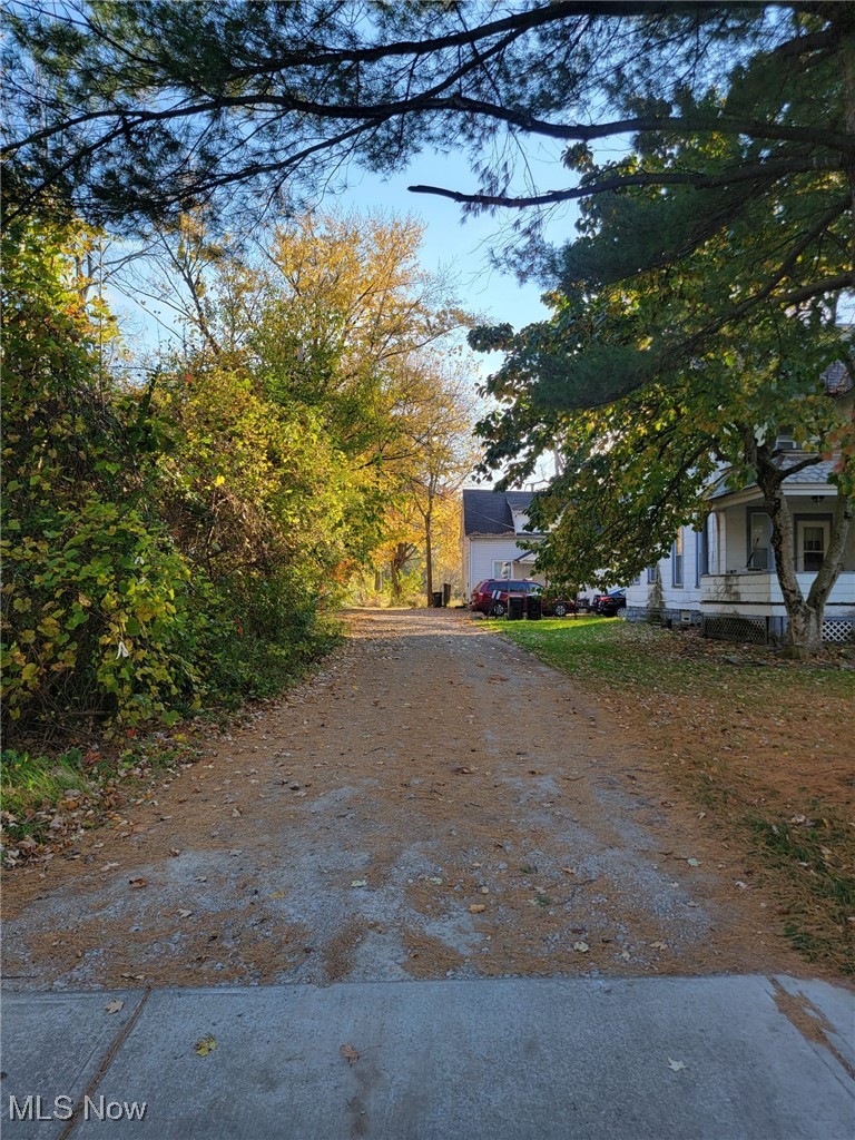 East Avenue