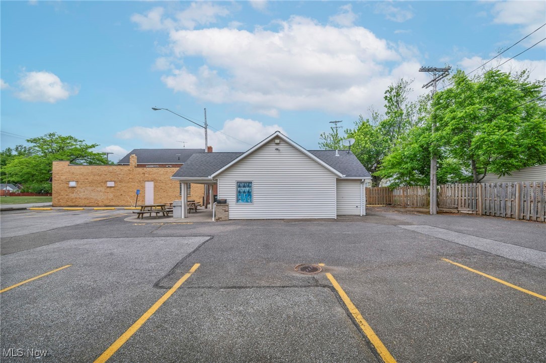 499 E 260 Street