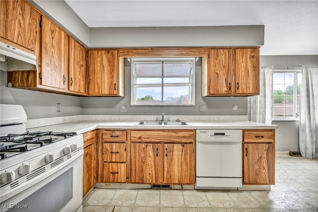121 Greenbriar Court