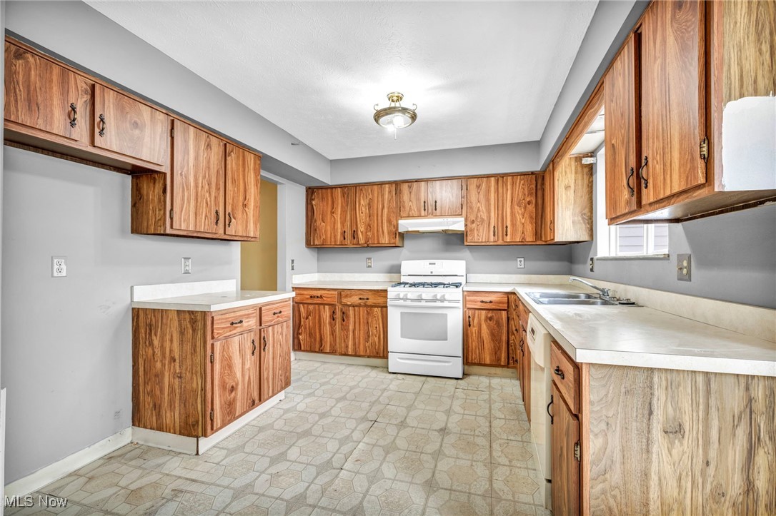 121 Greenbriar Court