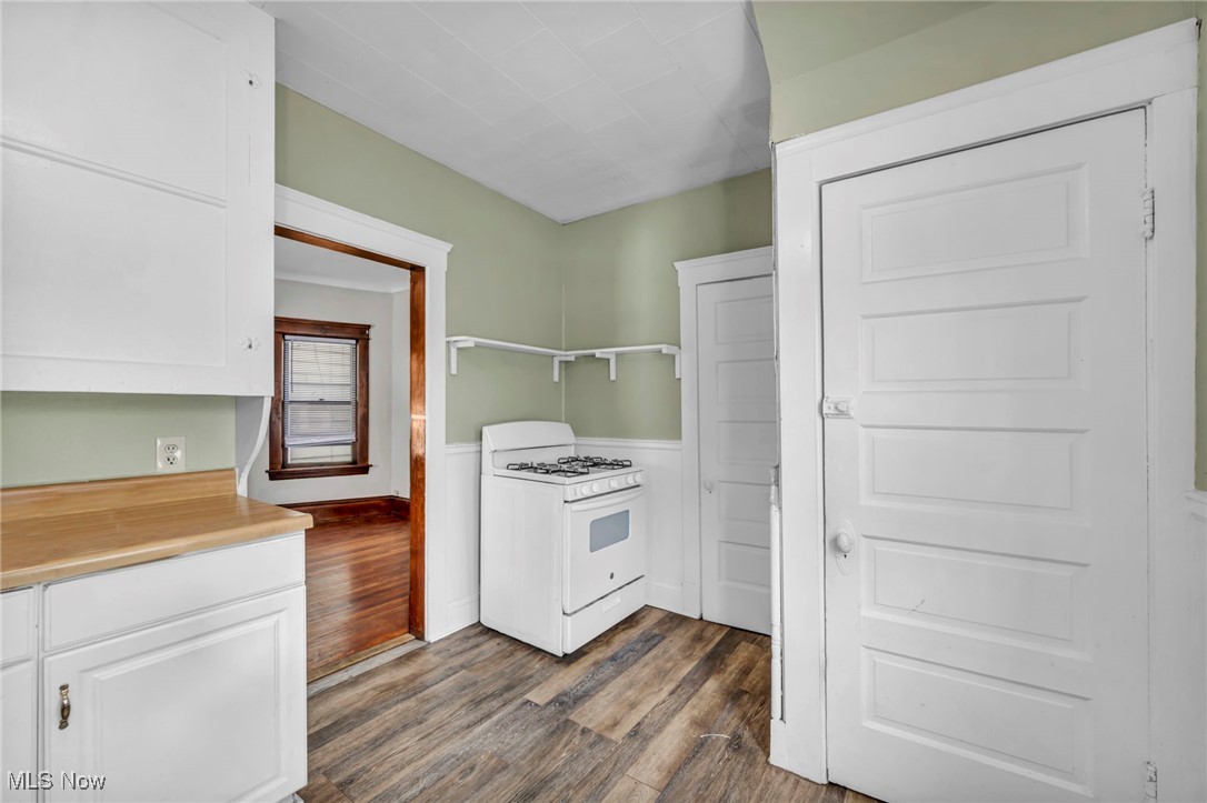 2114 W 85th Street