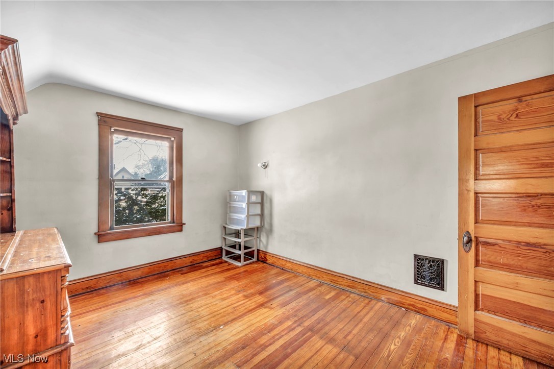 2114 W 85th Street